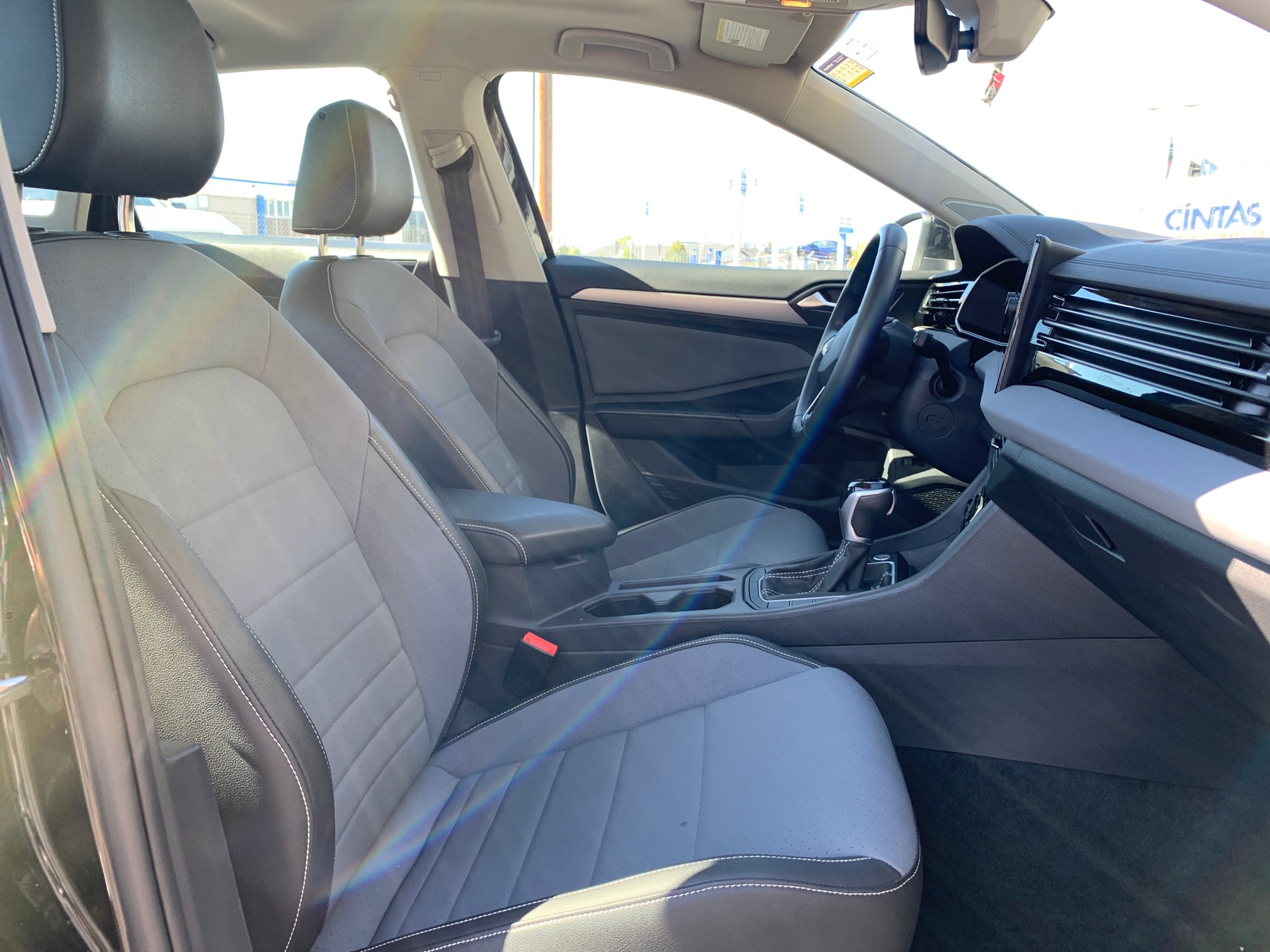 Thumbnail: 2025 Volkswagen Jetta - 2