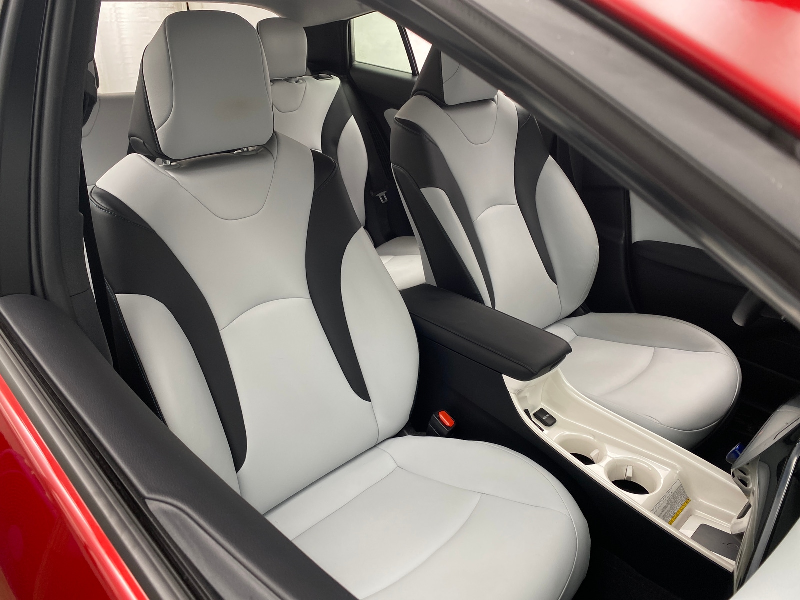 Thumbnail: 2017 Toyota Prius Prime - 2