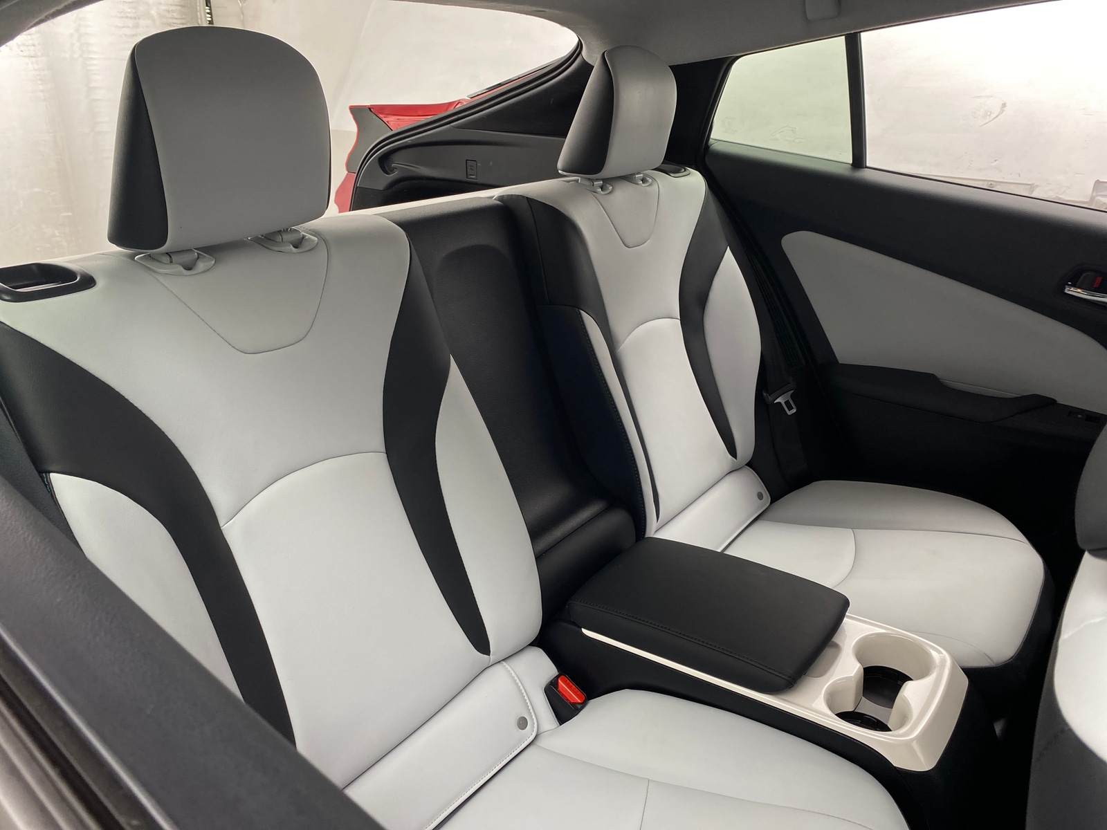 Thumbnail: 2017 Toyota Prius Prime - 6