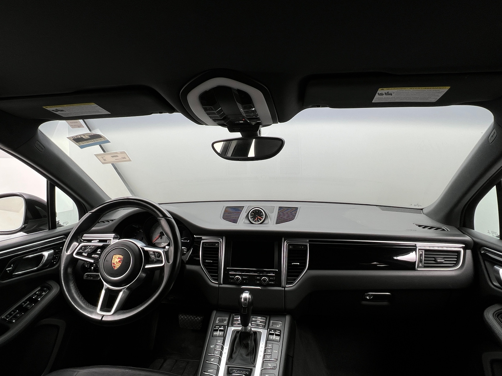Thumbnail: 2015 Porsche Macan - 2
