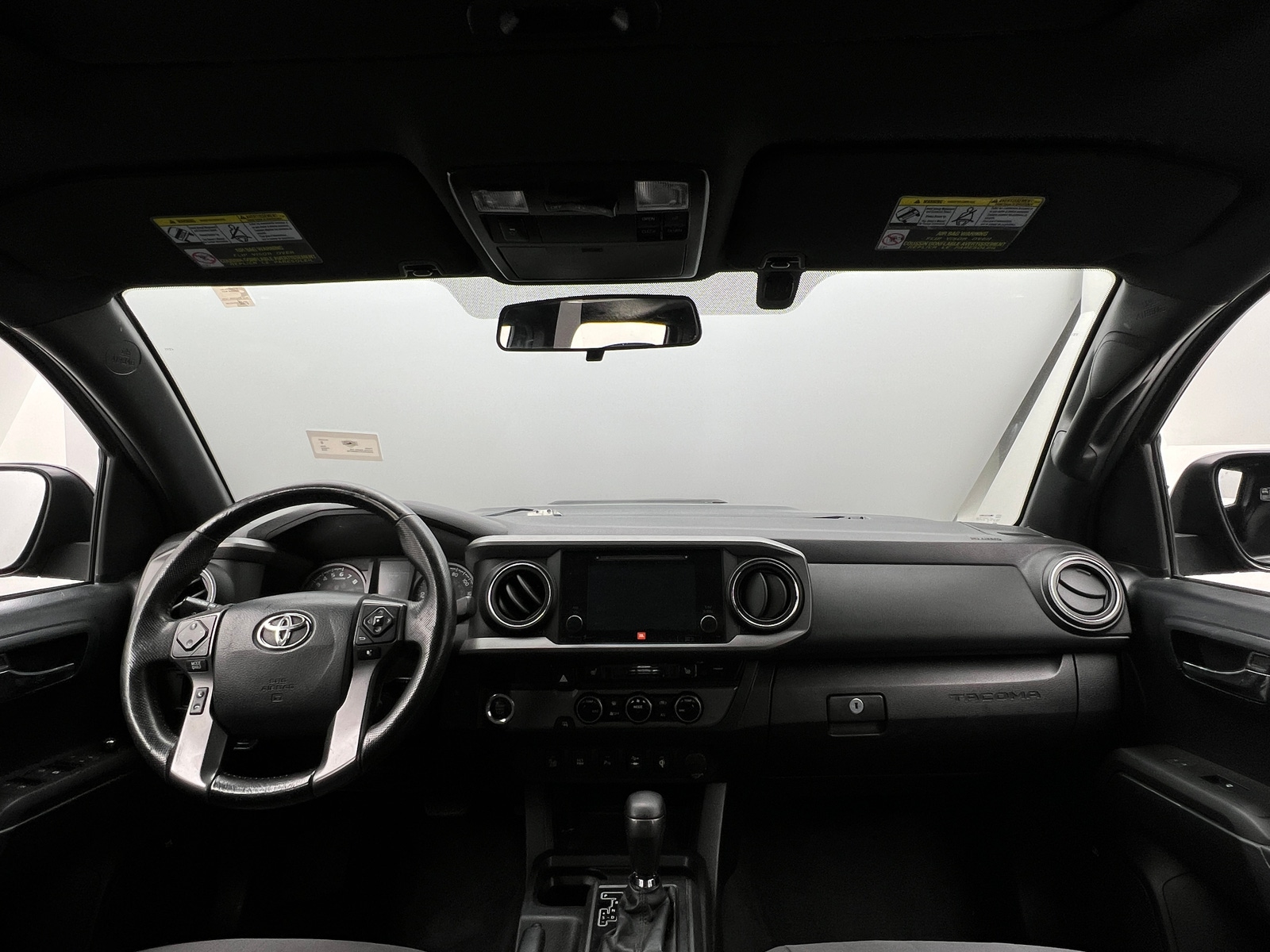 Thumbnail: 2016 Toyota Tacoma - 3