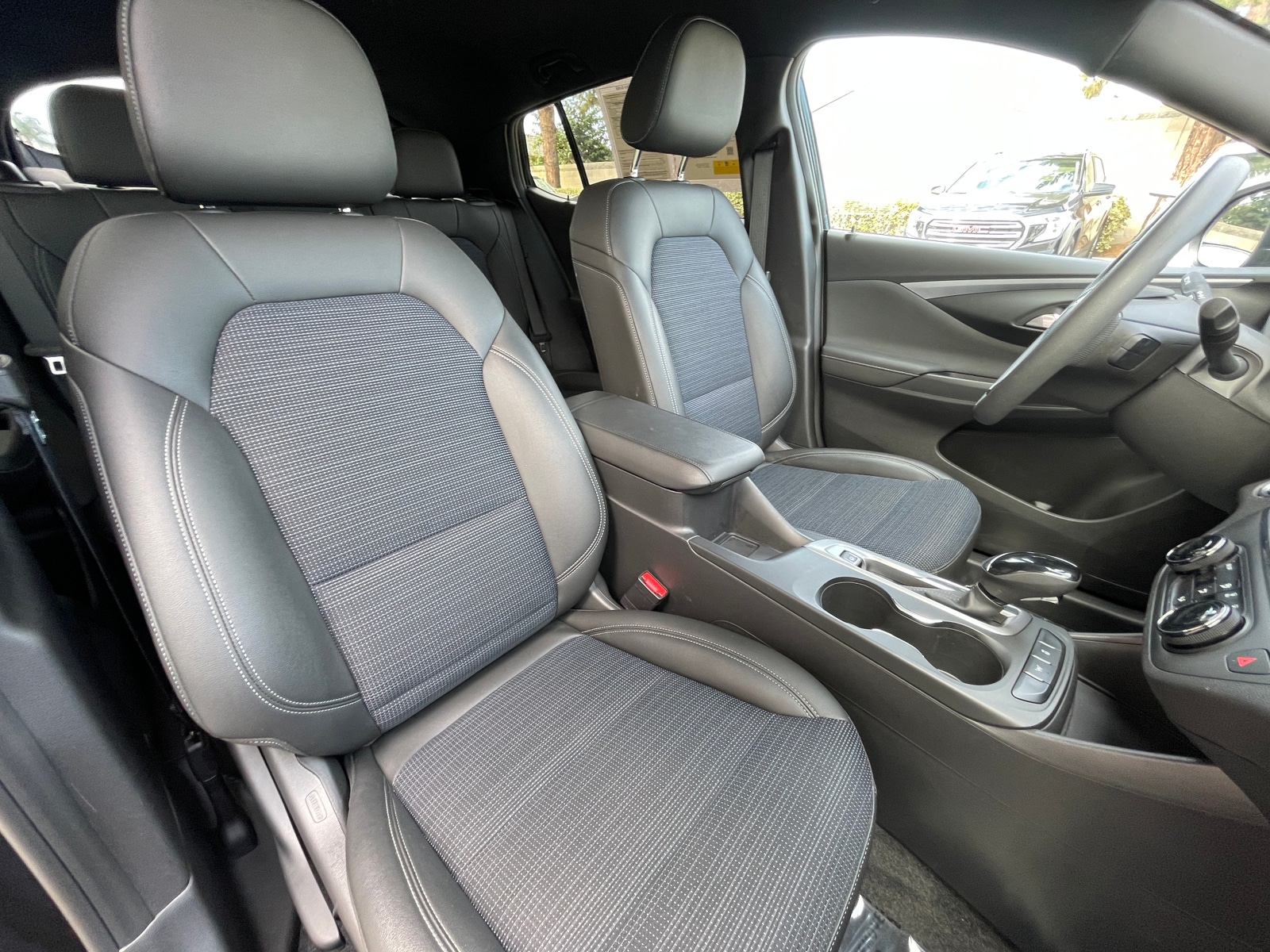 Thumbnail: 2025 Buick Envista - 2