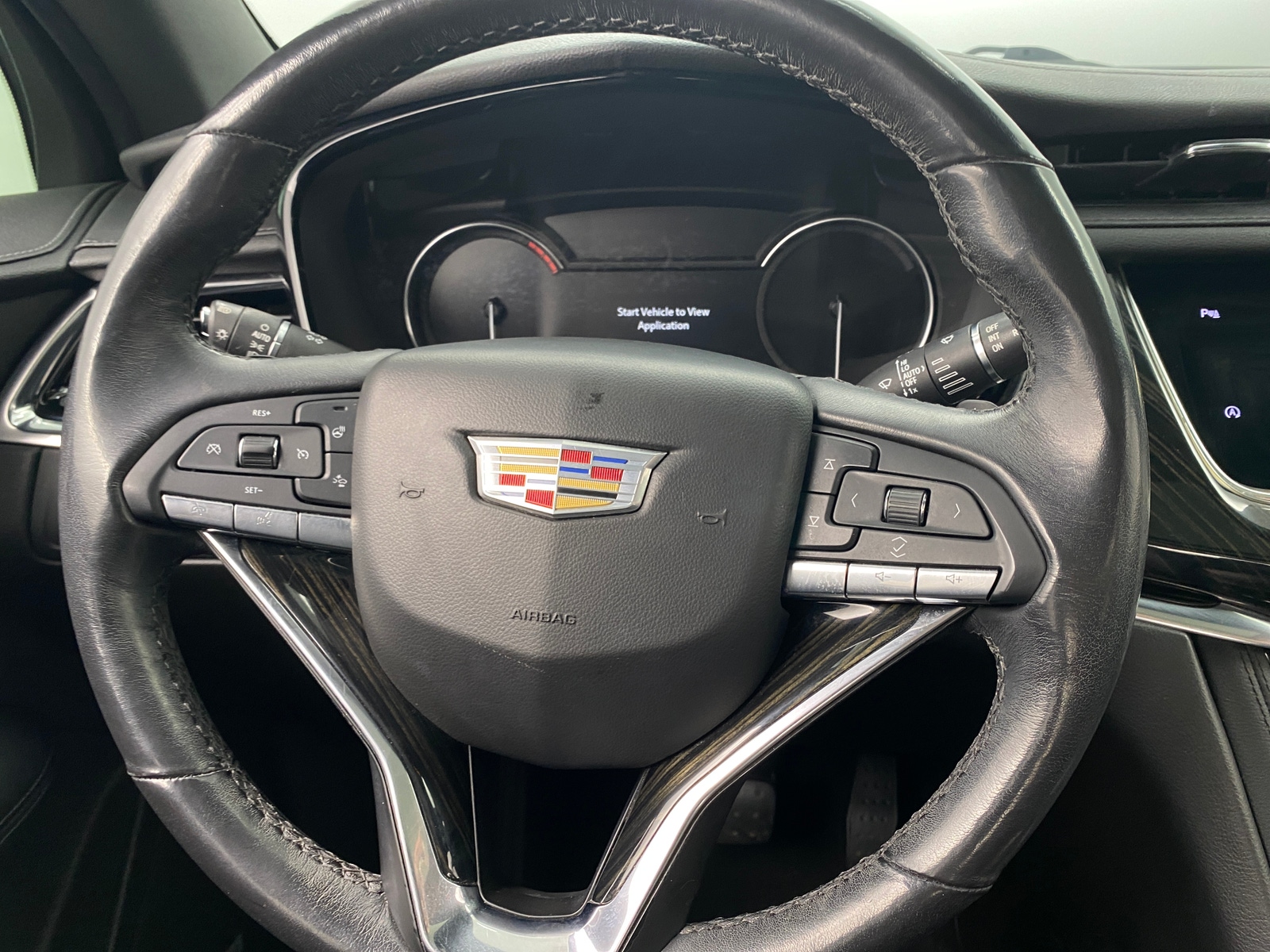 Thumbnail: 2020 Cadillac XT6 - 4