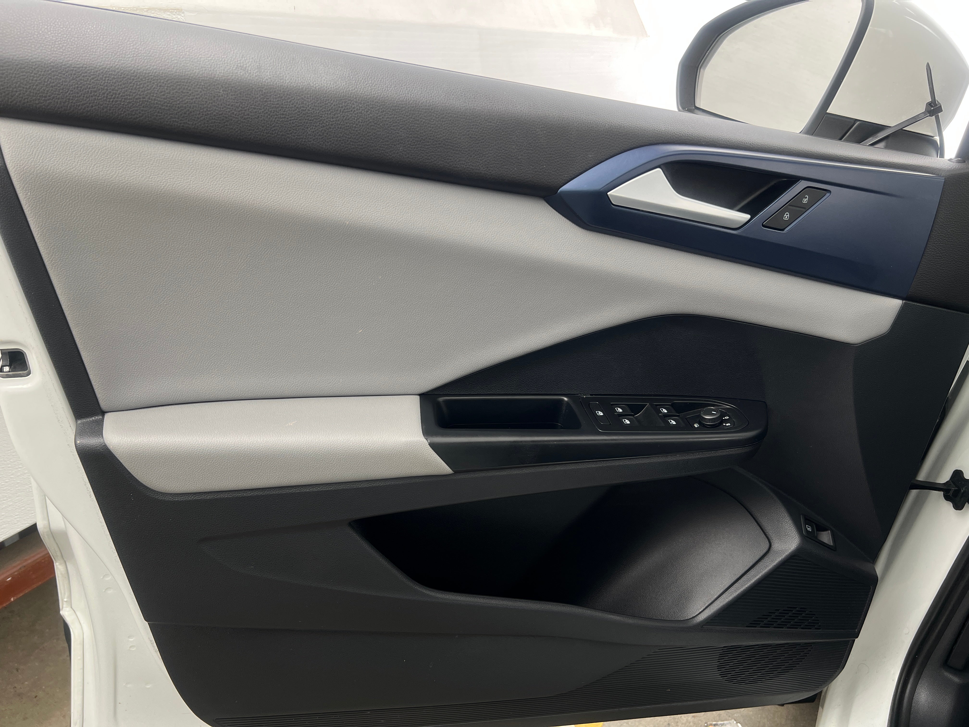 2023 Volkswagen Taos