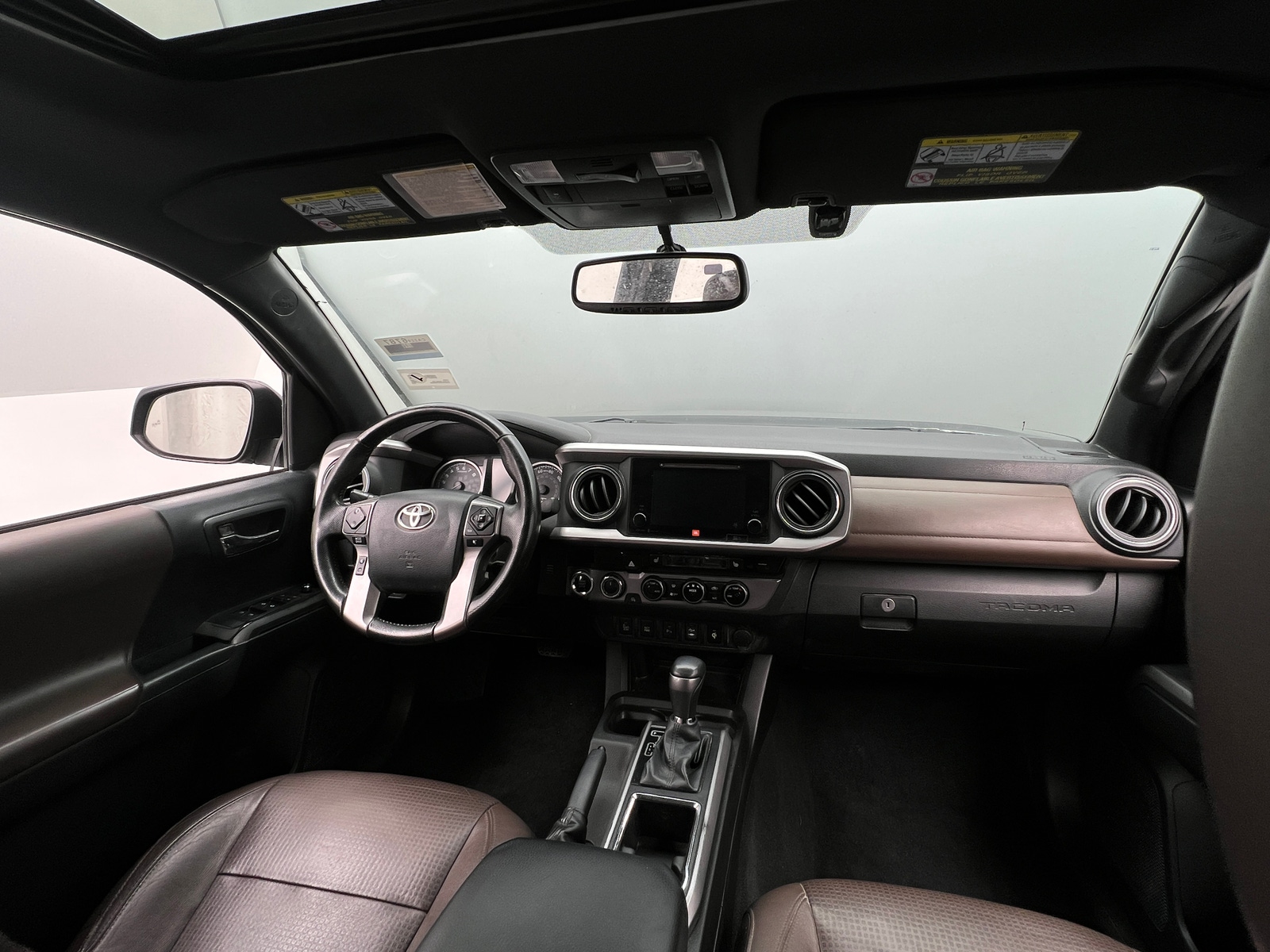 Thumbnail: 2016 Toyota Tacoma - 2