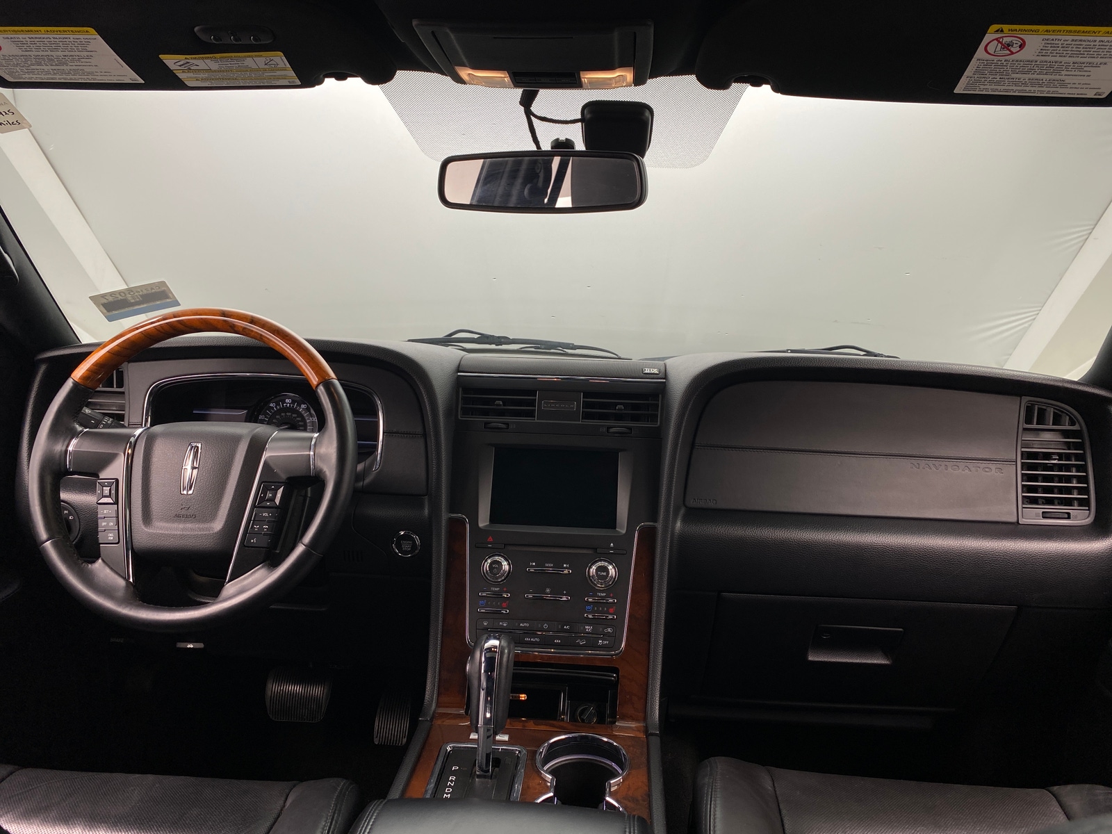 Thumbnail: 2016 Lincoln Navigator - 2