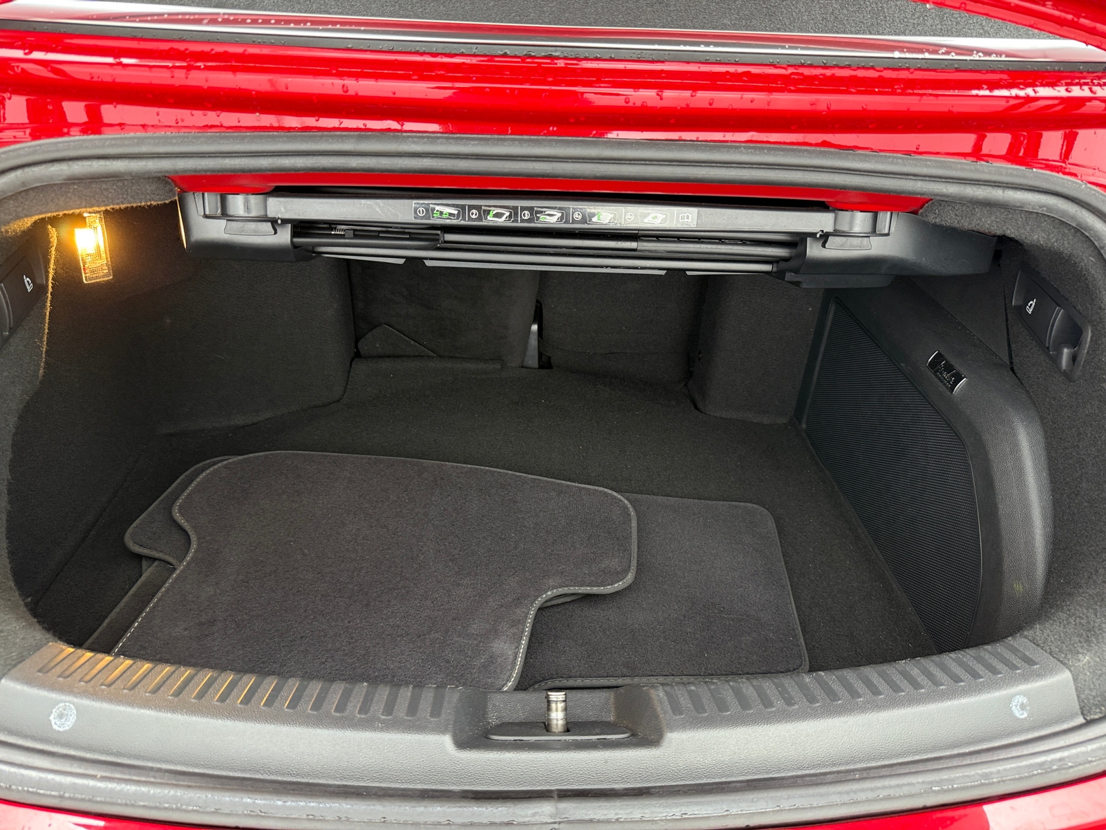 Thumbnail: 2015 Volkswagen Beetle - 6
