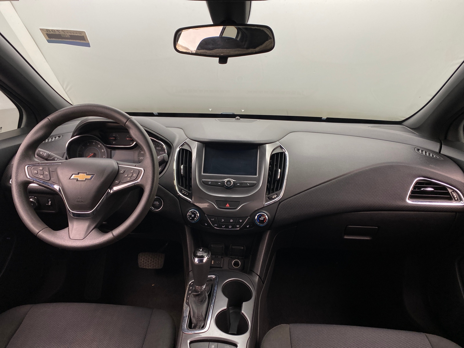 Thumbnail: 2016 Chevrolet Cruze - 3