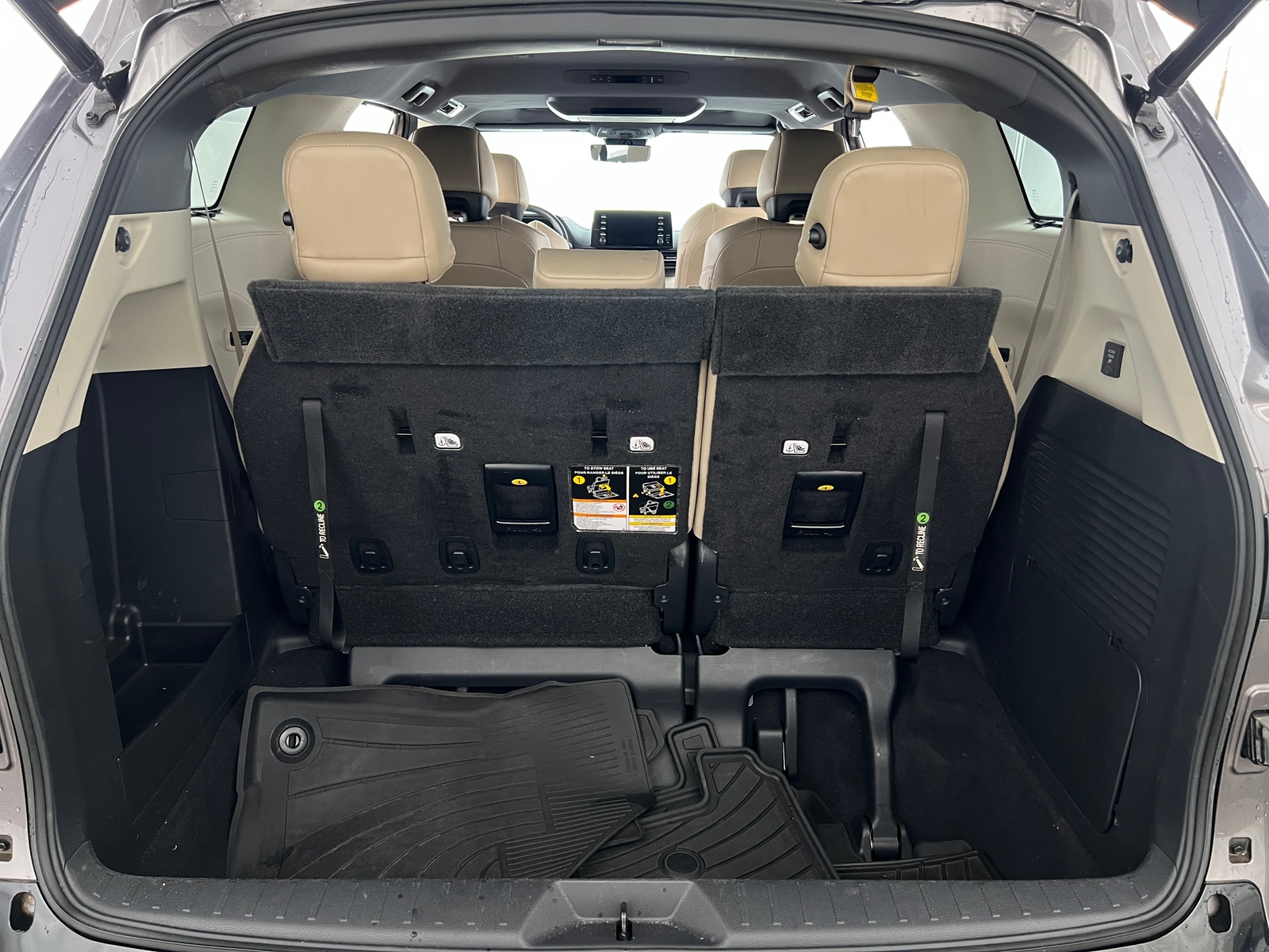 Thumbnail: 2021 Toyota Sienna - 6