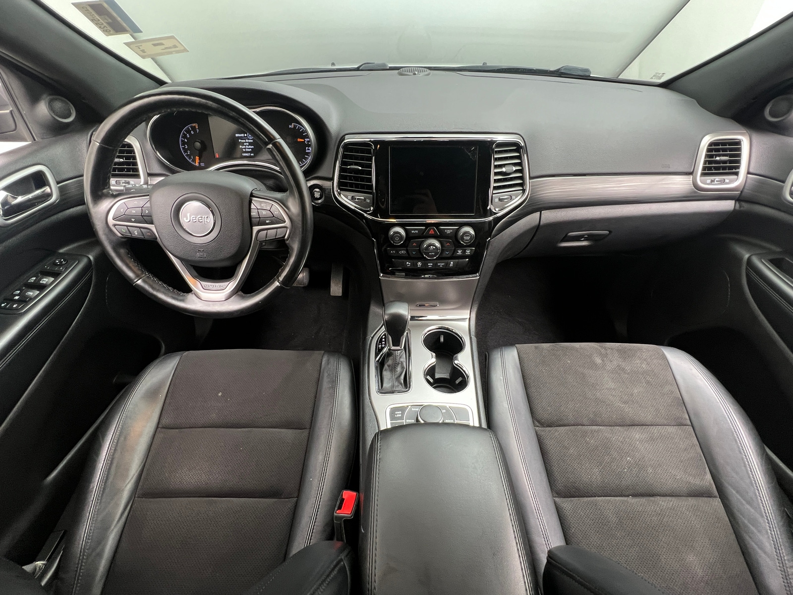 Thumbnail: 2020 Jeep Grand Cherokee - 3