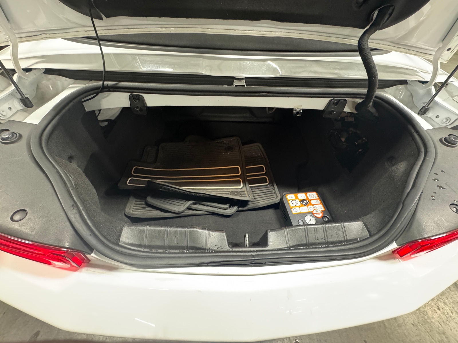 Thumbnail: 2020 Chevrolet Camaro - 7