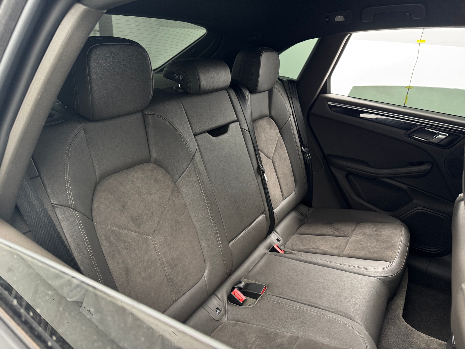 Thumbnail: 2018 Porsche Macan - 6