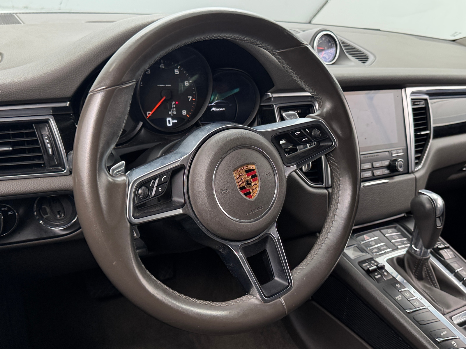 Thumbnail: 2018 Porsche Macan - 5