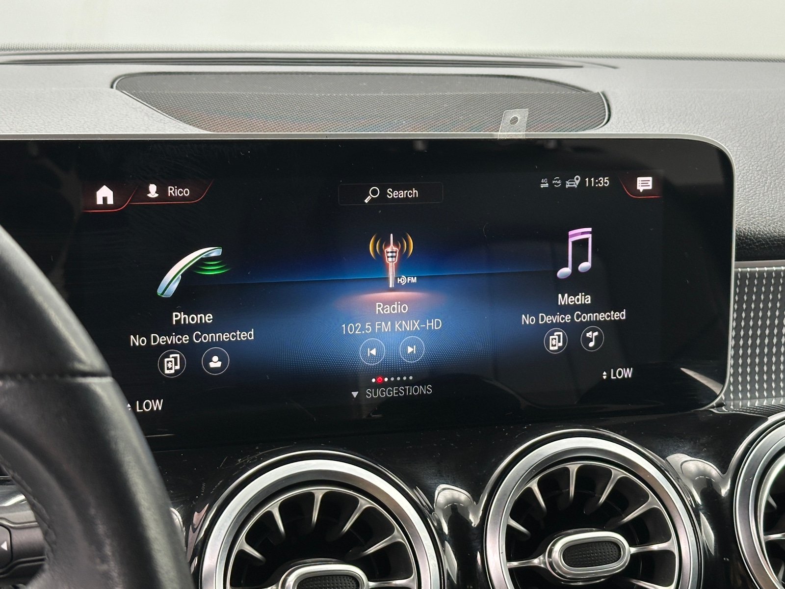 Thumbnail: 2020 Mercedes-Benz GLB - 3