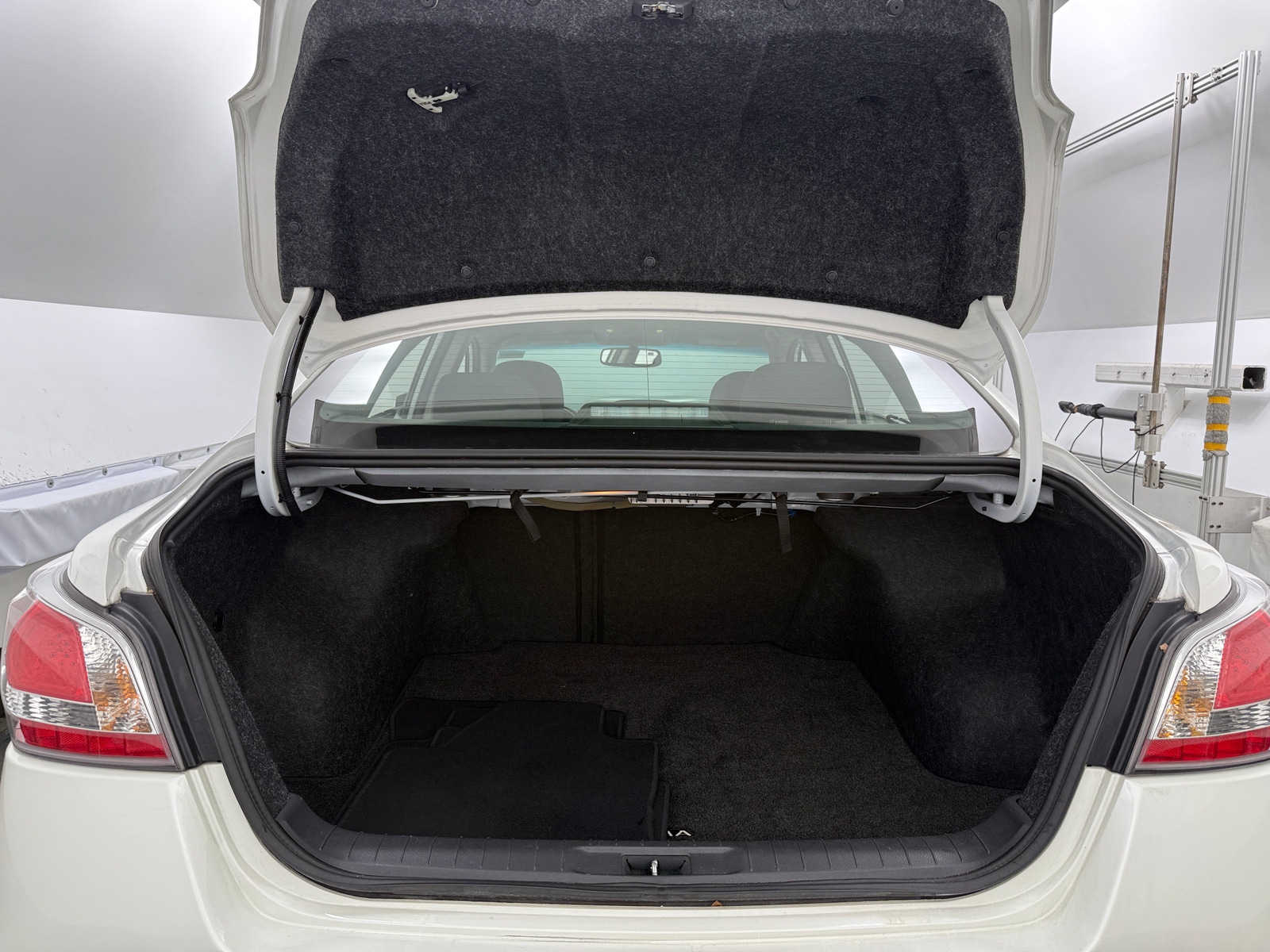 Thumbnail: 2015 Nissan Altima - 6