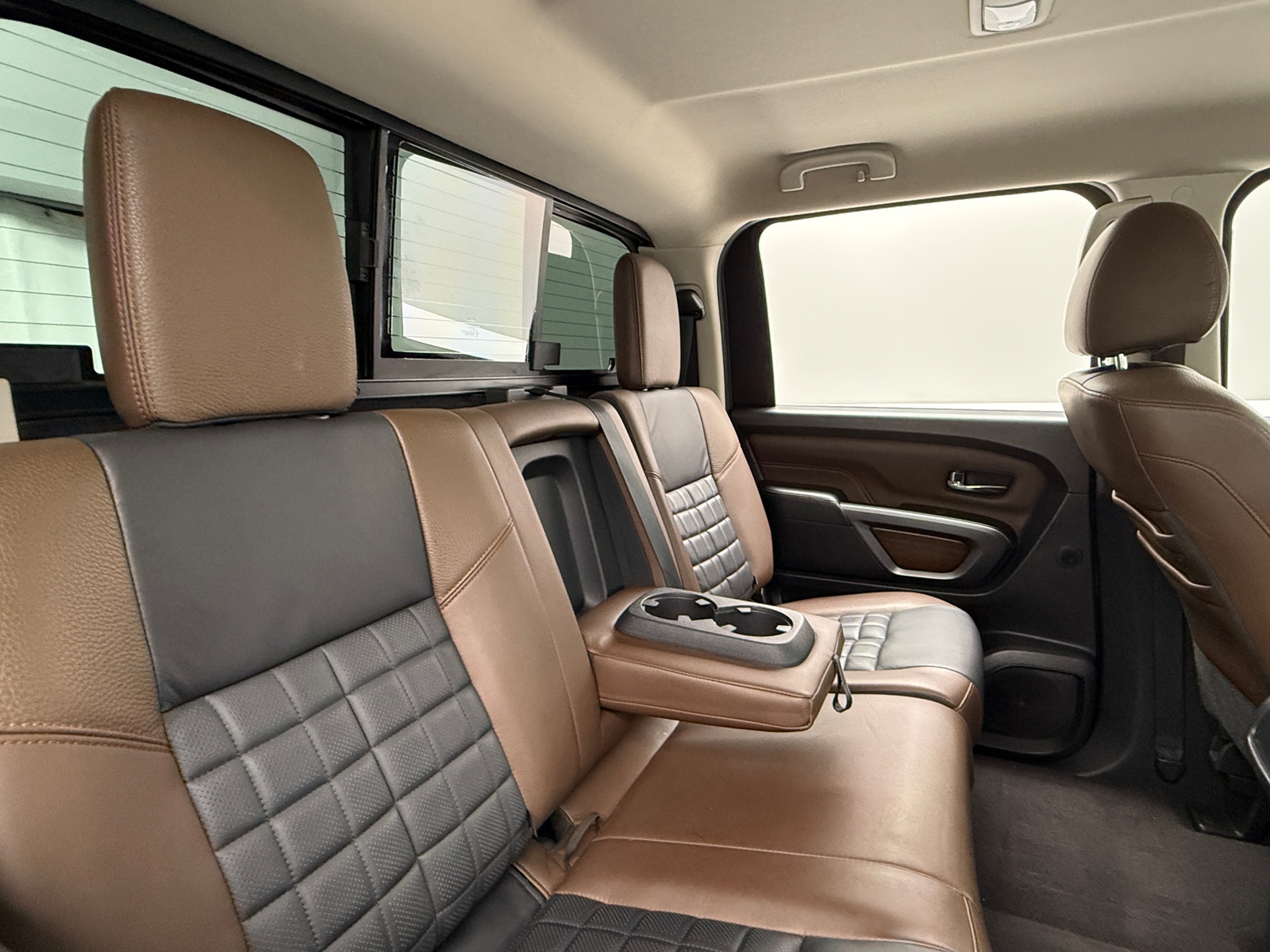 Thumbnail: 2016 Nissan Titan - 5