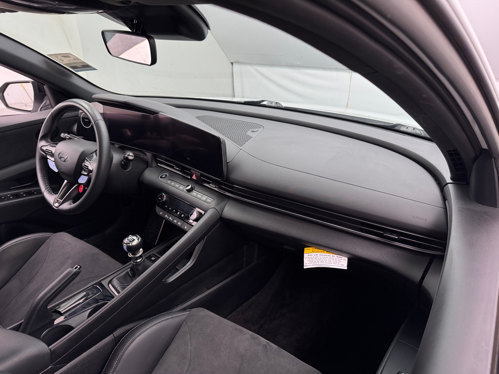Thumbnail: 2024 Hyundai Elantra - 3