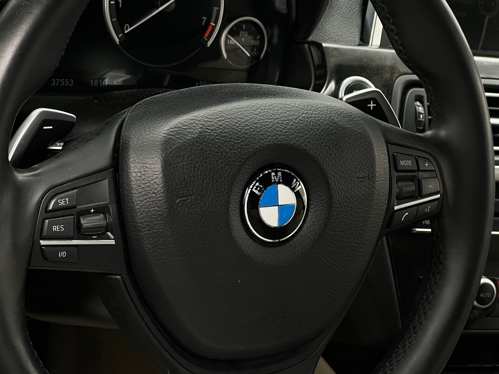 Thumbnail: 2013 BMW 6 Series - 3