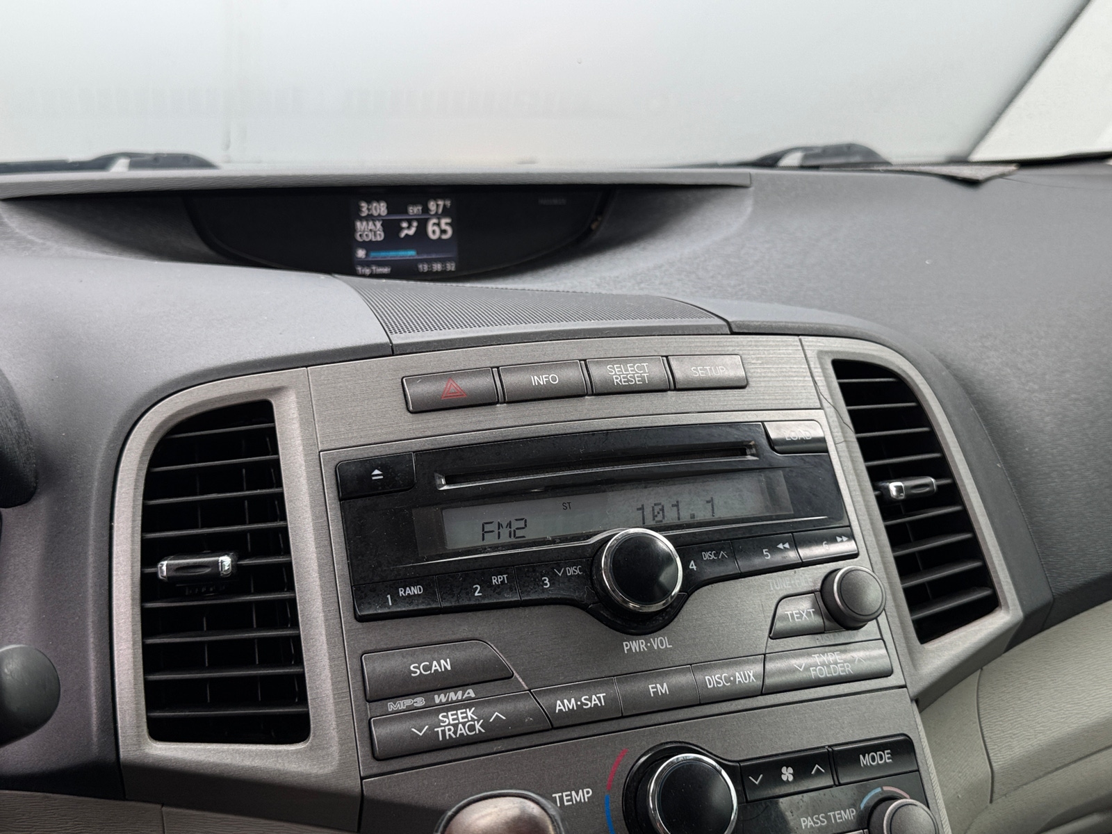 Thumbnail: 2009 Toyota Venza - 4