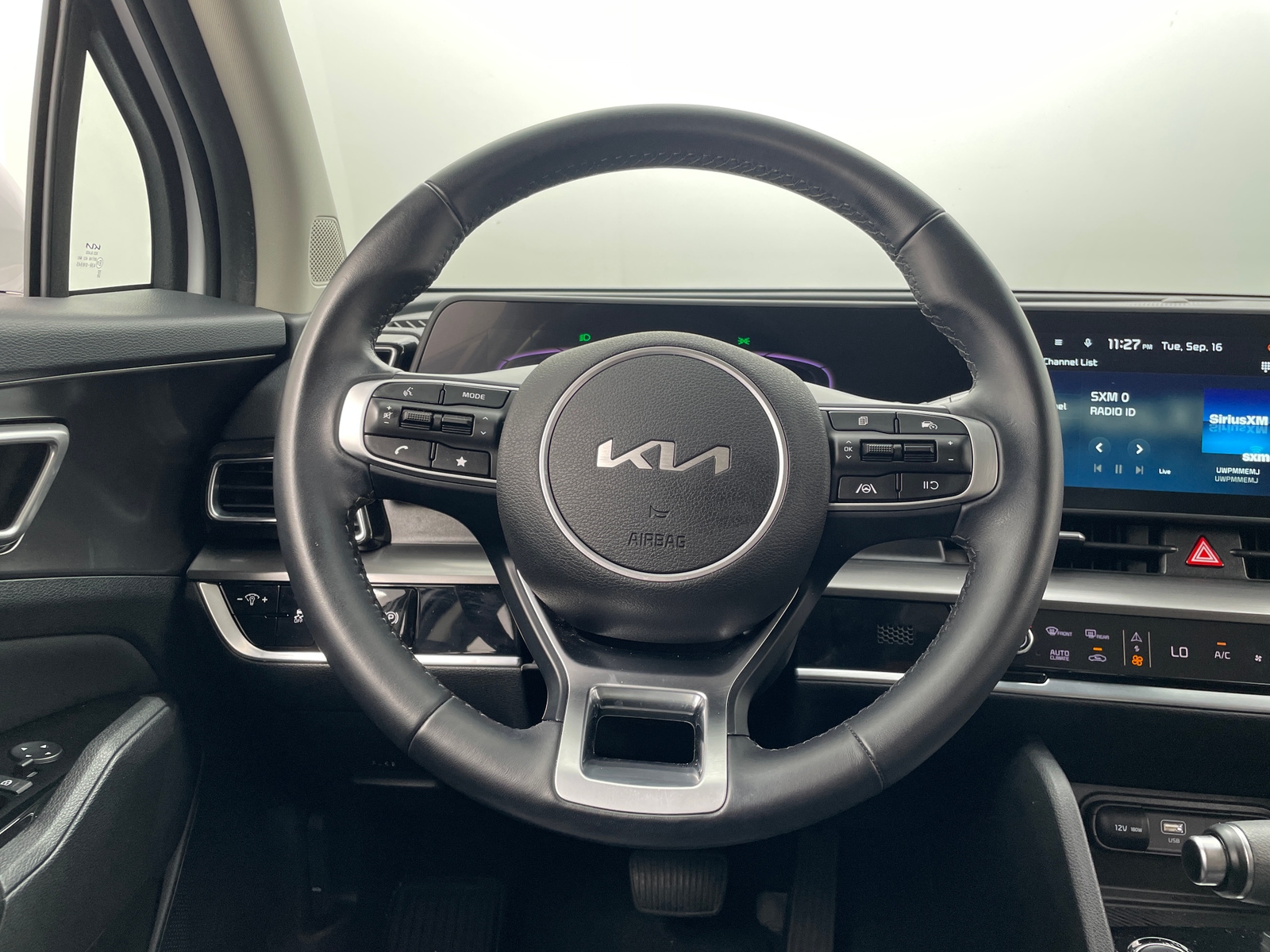 Thumbnail: 2024 Kia Sportage - 4