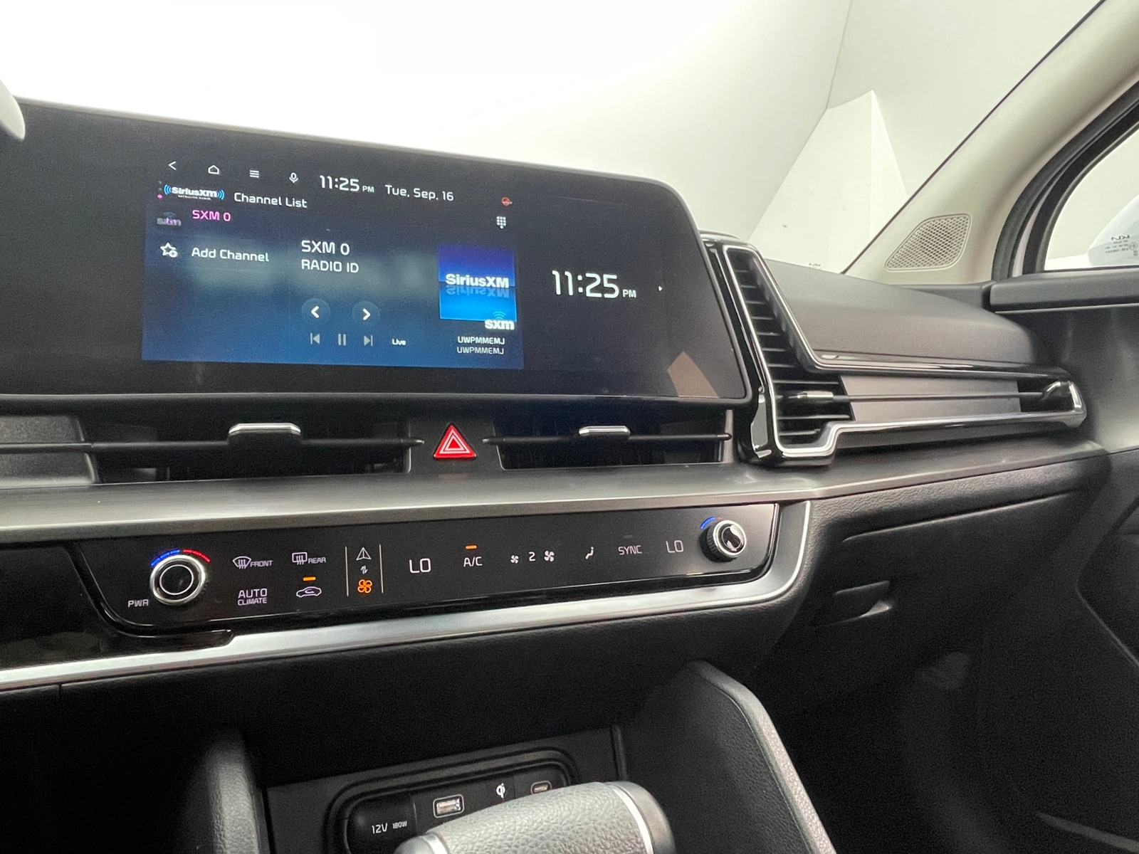 Thumbnail: 2024 Kia Sportage - 3