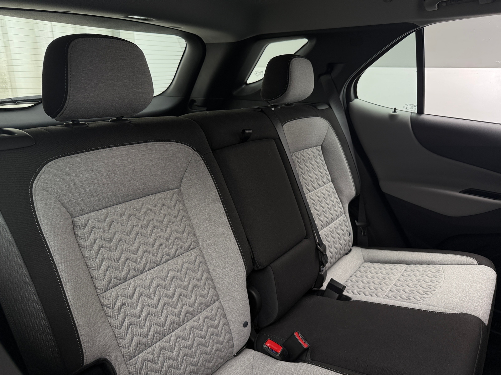 Thumbnail: 2022 Chevrolet Equinox - 6