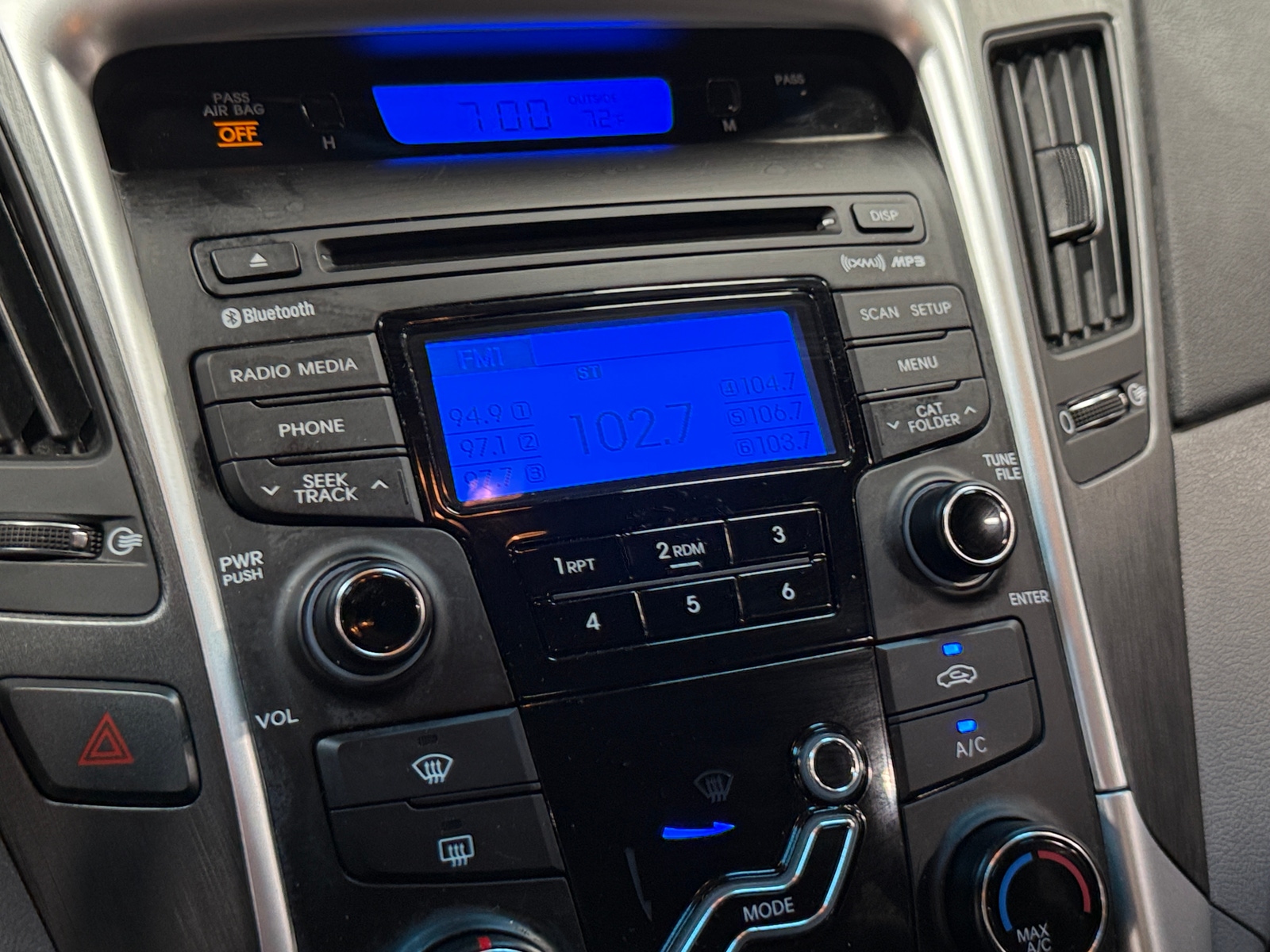 Thumbnail: 2013 Hyundai Sonata - 4