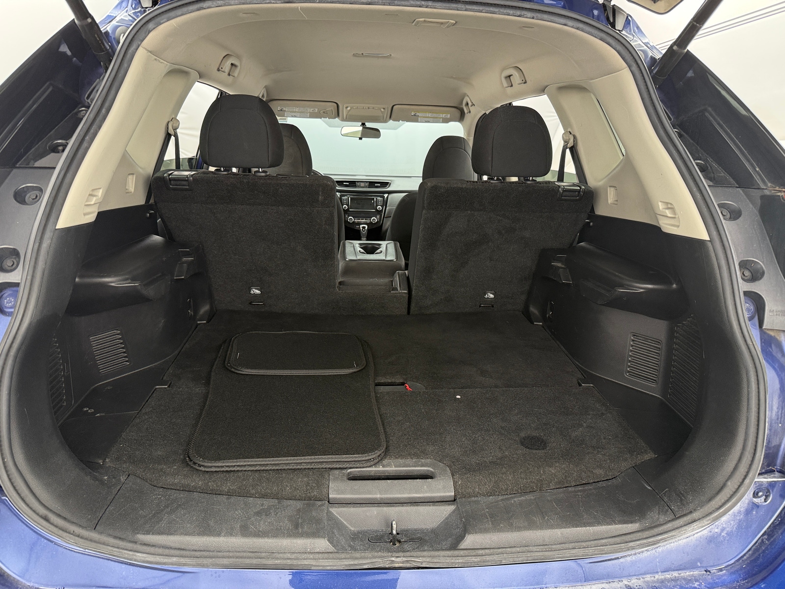 Thumbnail: 2018 Nissan Rogue - 7