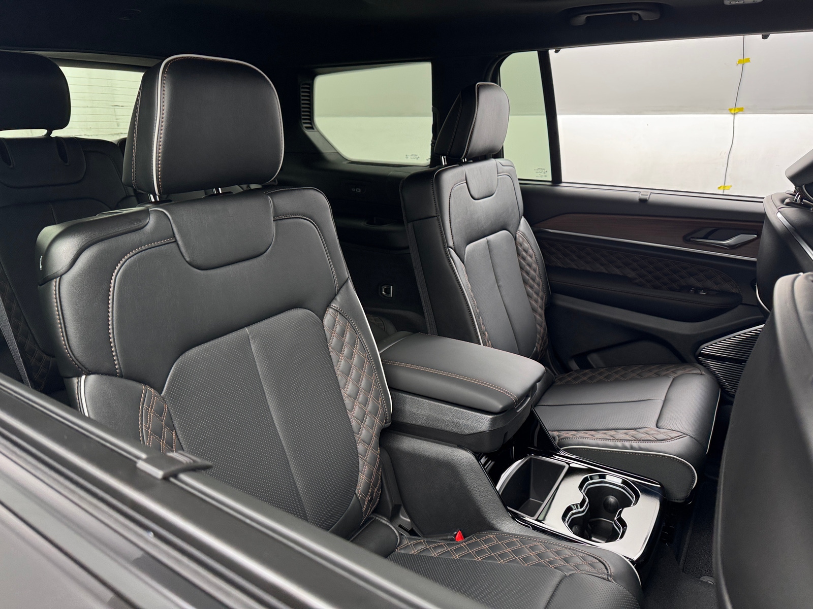 Thumbnail: 2025 Jeep Grand Cherokee L - 5