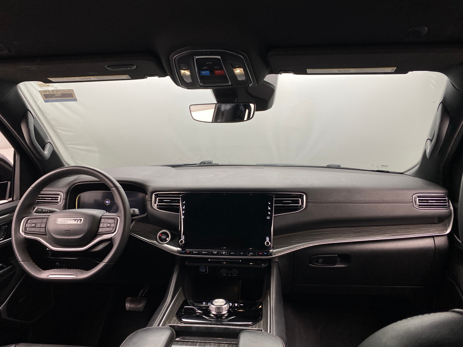 Thumbnail: 2022 Jeep Wagoneer - 2