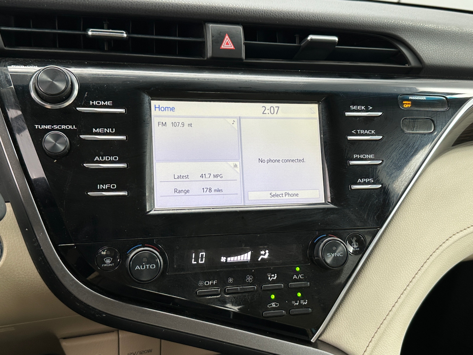 Thumbnail: 2018 Toyota Camry - 4