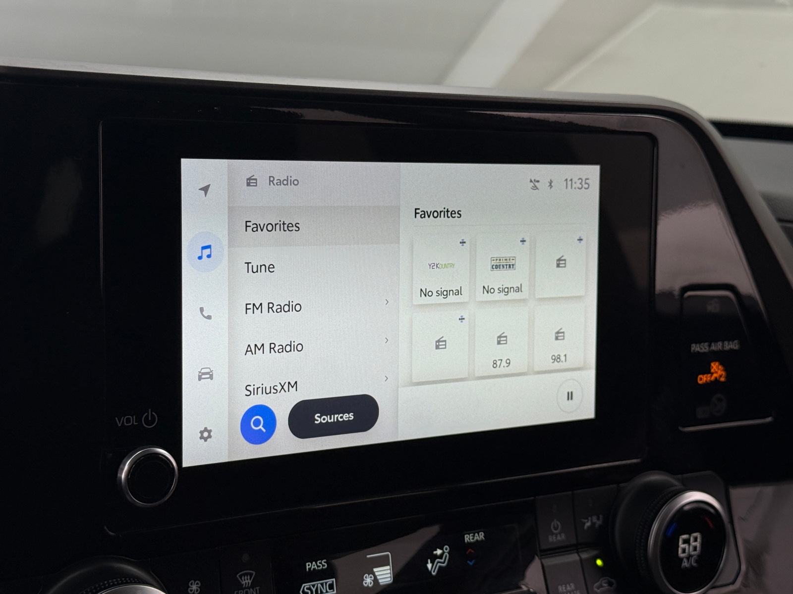 Thumbnail: 2023 Toyota Highlander - 4