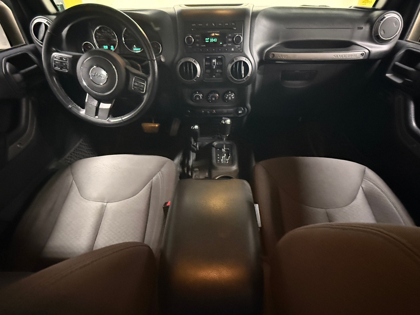 Thumbnail: 2017 Jeep Wrangler - 3