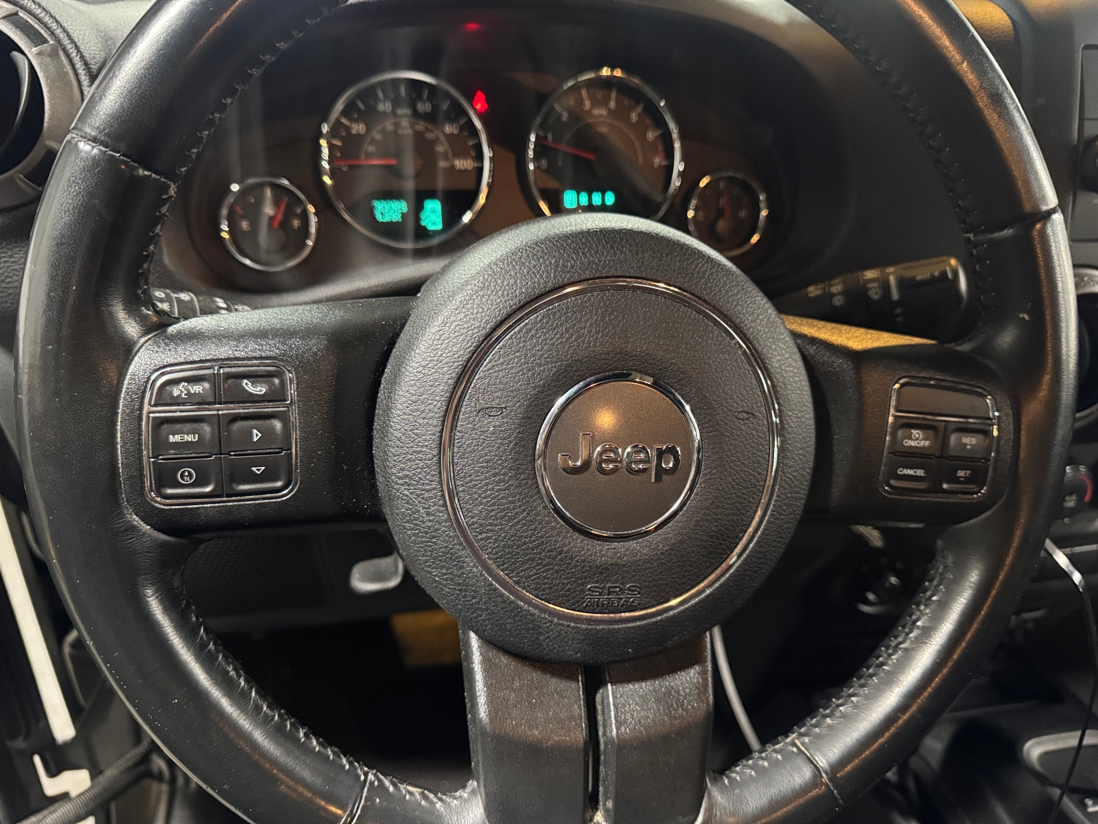 Thumbnail: 2017 Jeep Wrangler - 5