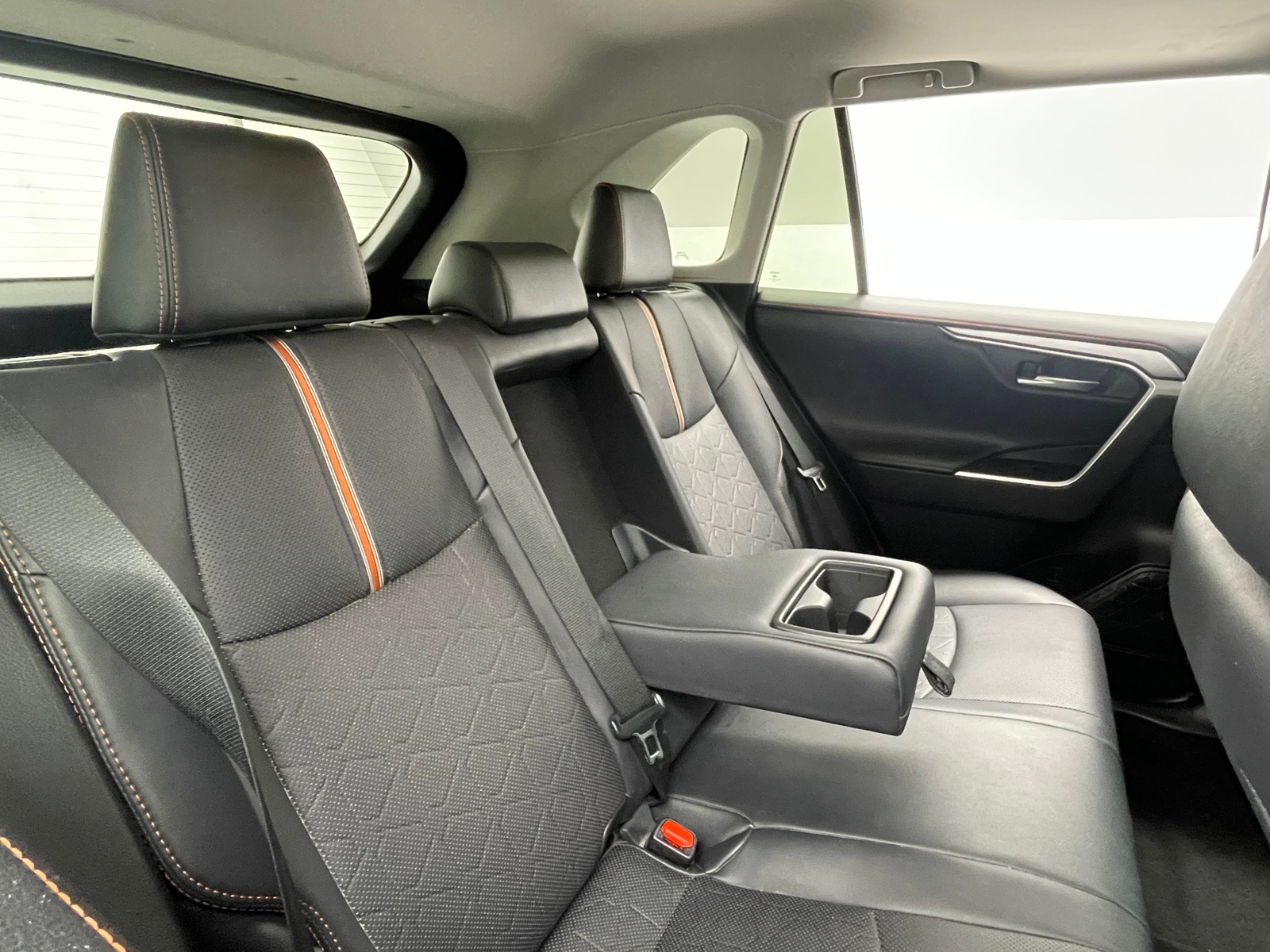 Thumbnail: 2019 Toyota RAV4 - 5