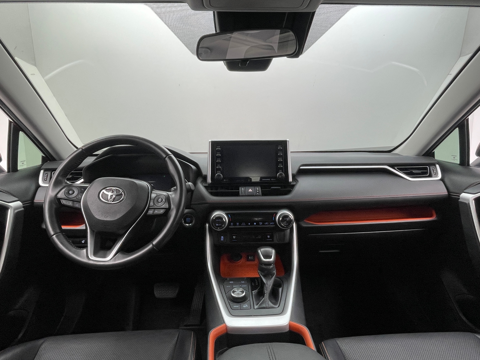 Thumbnail: 2019 Toyota RAV4 - 2