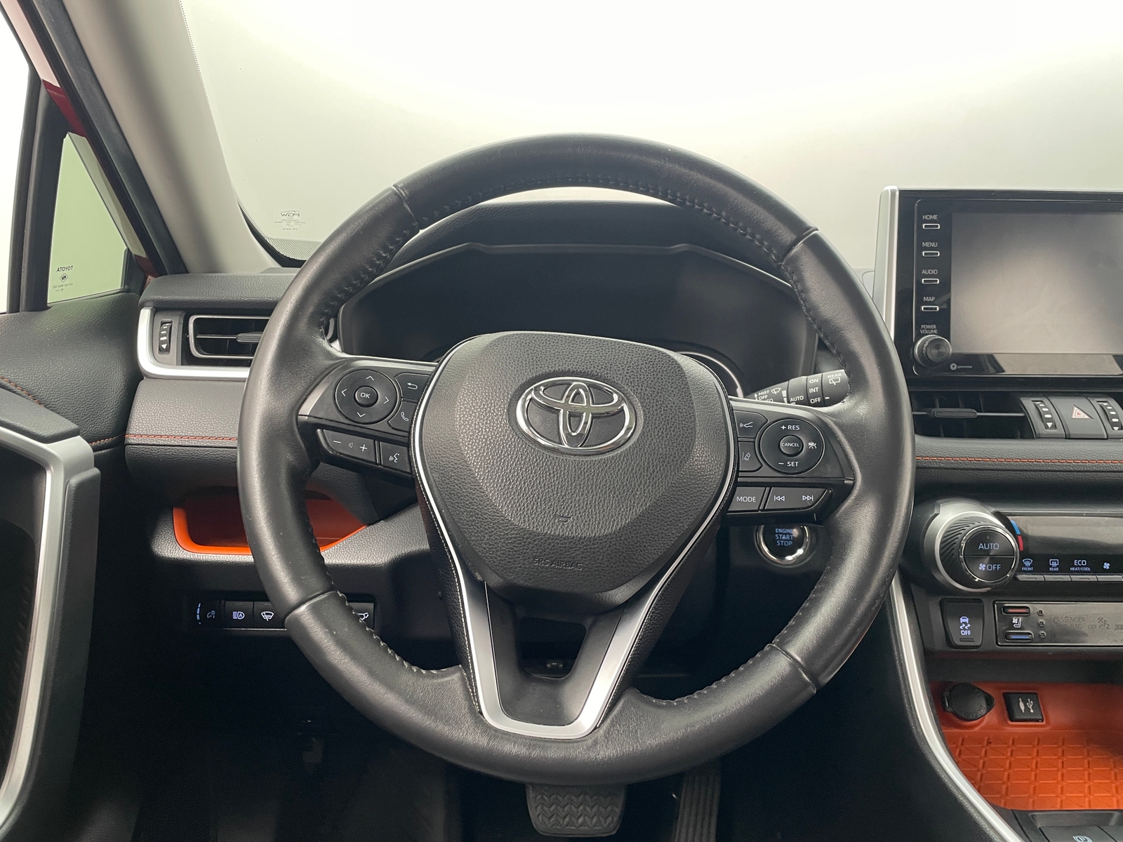 Thumbnail: 2019 Toyota RAV4 - 4
