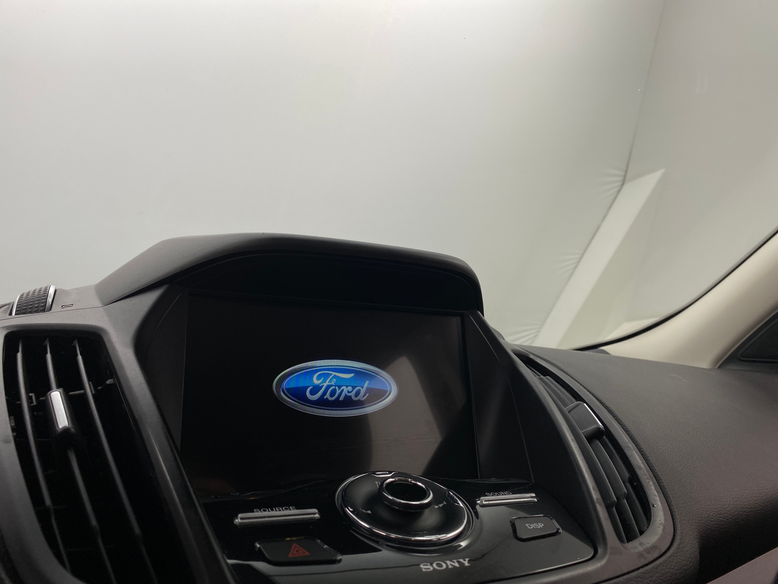 Thumbnail: 2017 Ford Escape - 3