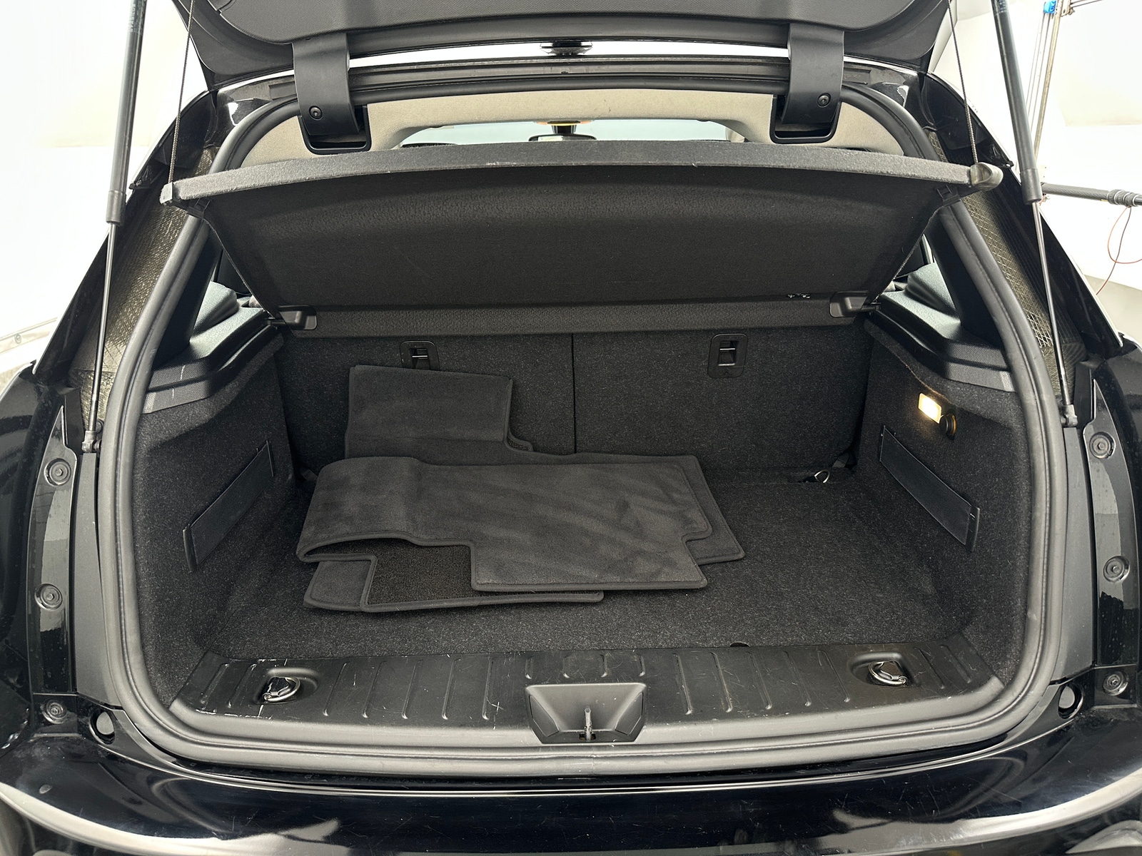 Thumbnail: 2019 BMW i3 - 7
