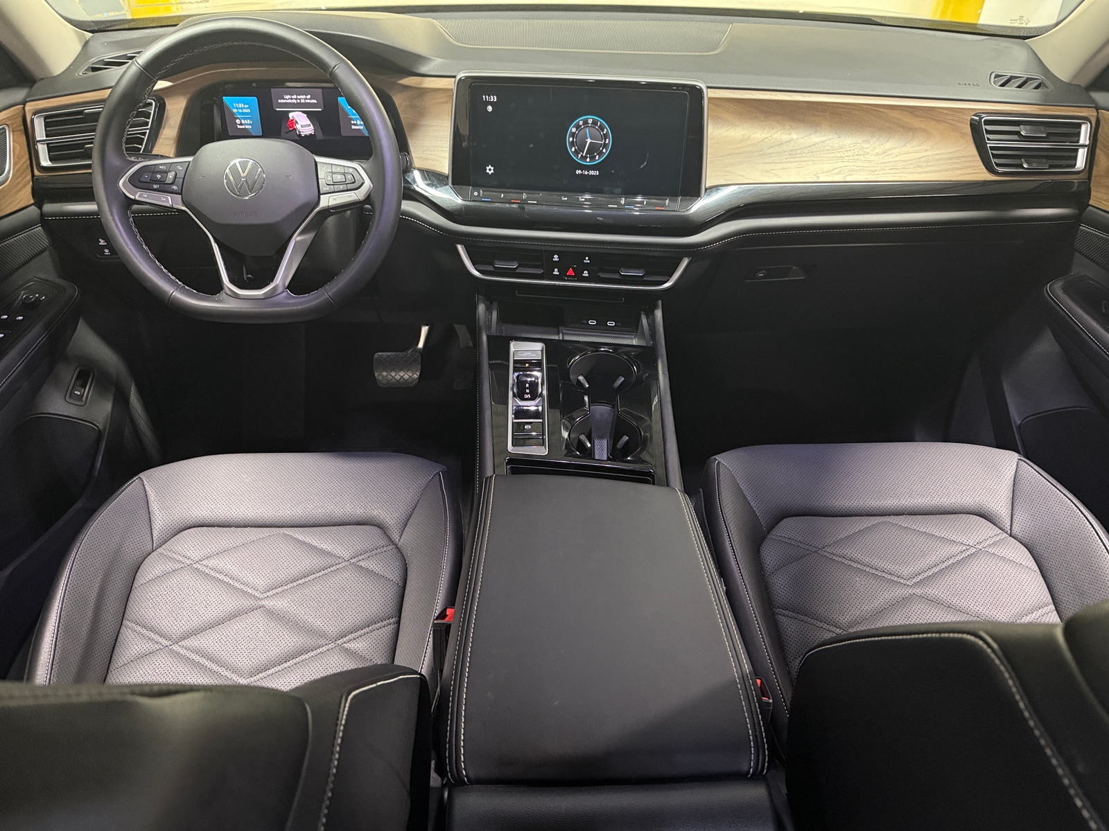 Thumbnail: 2024 Volkswagen Atlas - 2