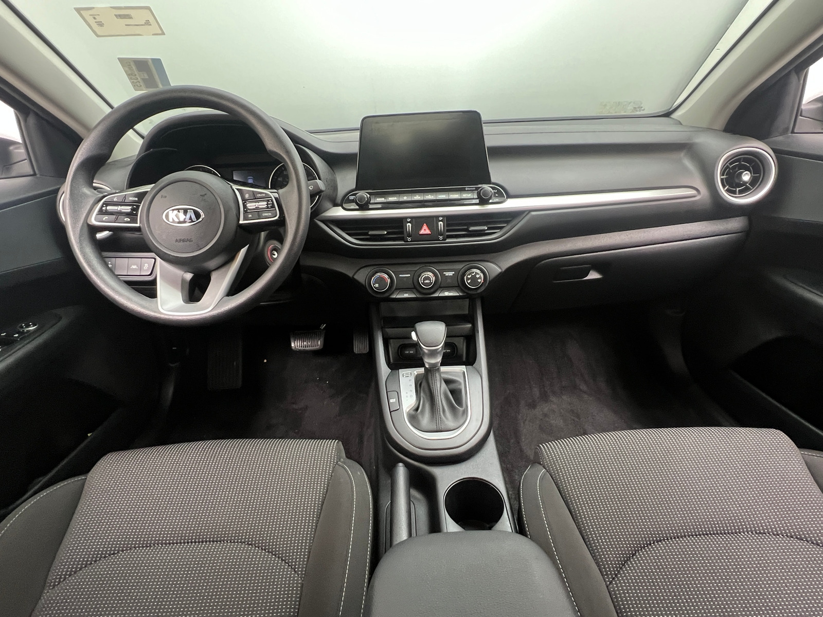 Thumbnail: 2021 Kia Forte - 3