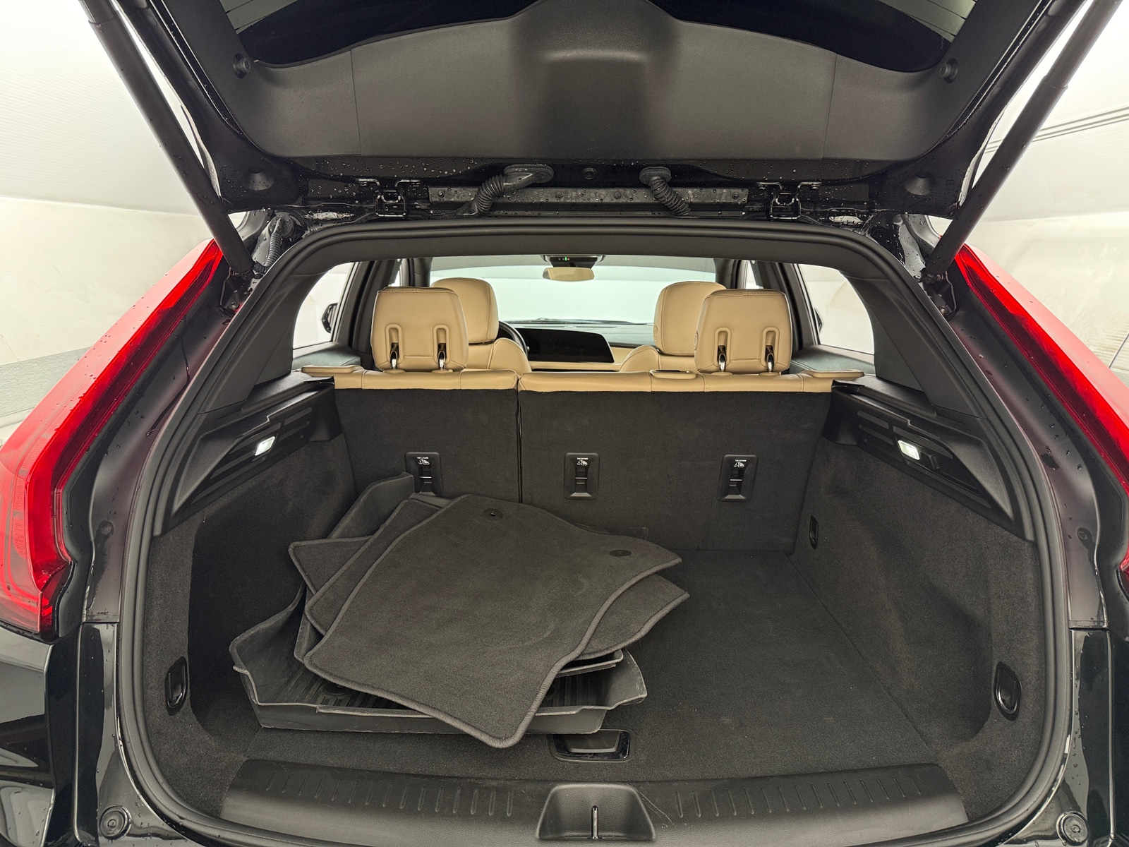 Thumbnail: 2024 Cadillac XT4 - 6