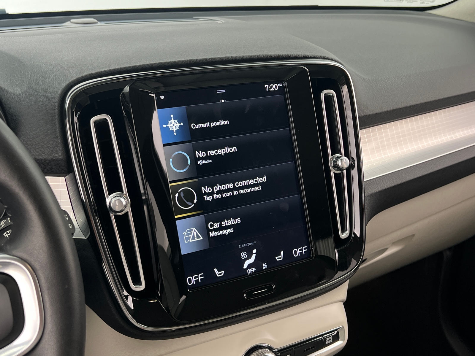 Thumbnail: 2021 Volvo XC40 - 3