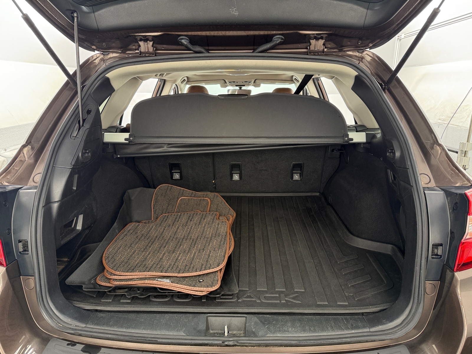 Thumbnail: 2019 Subaru Outback - 6
