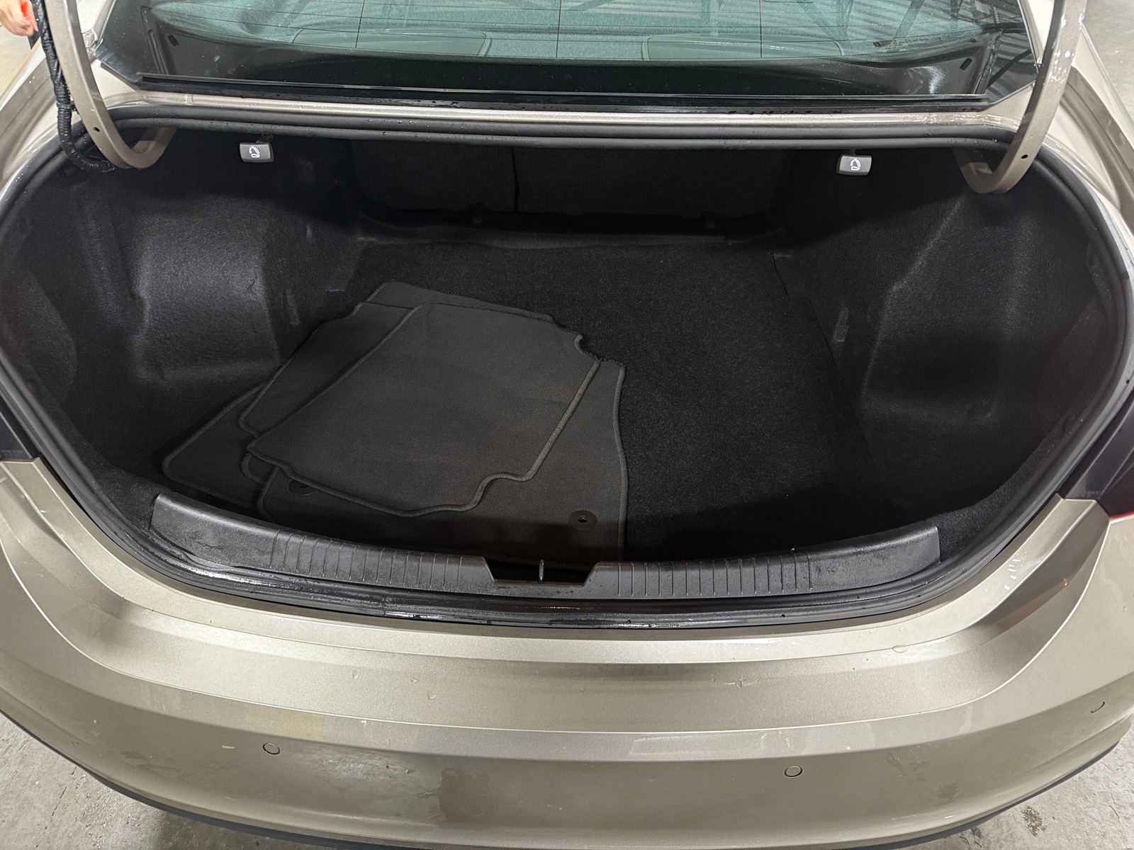 Thumbnail: 2024 Chevrolet Malibu - 6