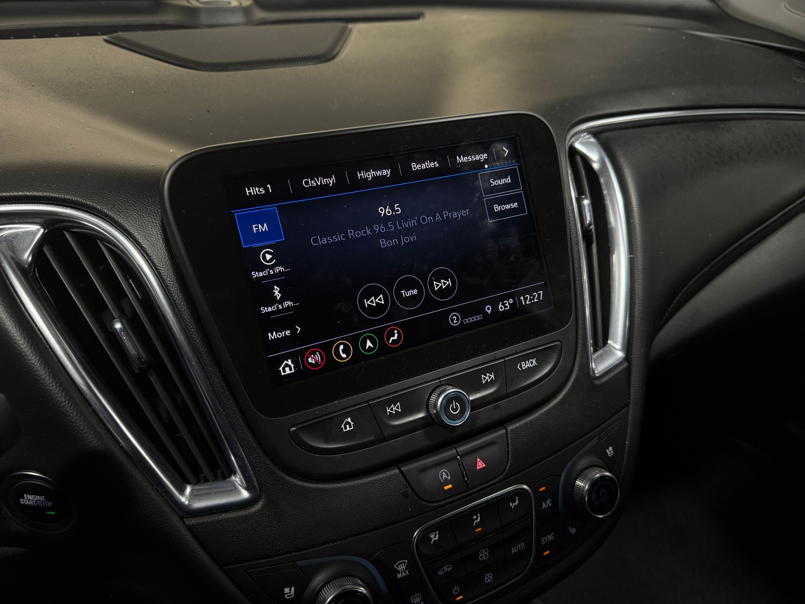 Thumbnail: 2024 Chevrolet Malibu - 3