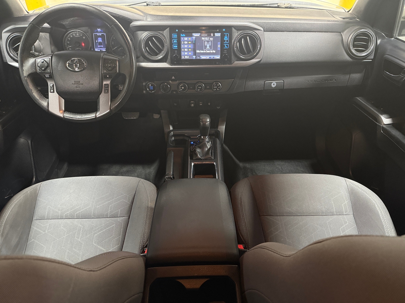 Thumbnail: 2019 Toyota Tacoma - 3