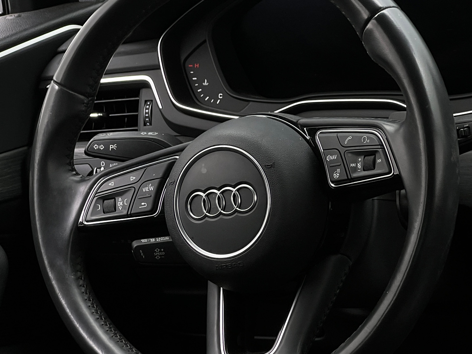 Thumbnail: 2018 Audi A4 - 4
