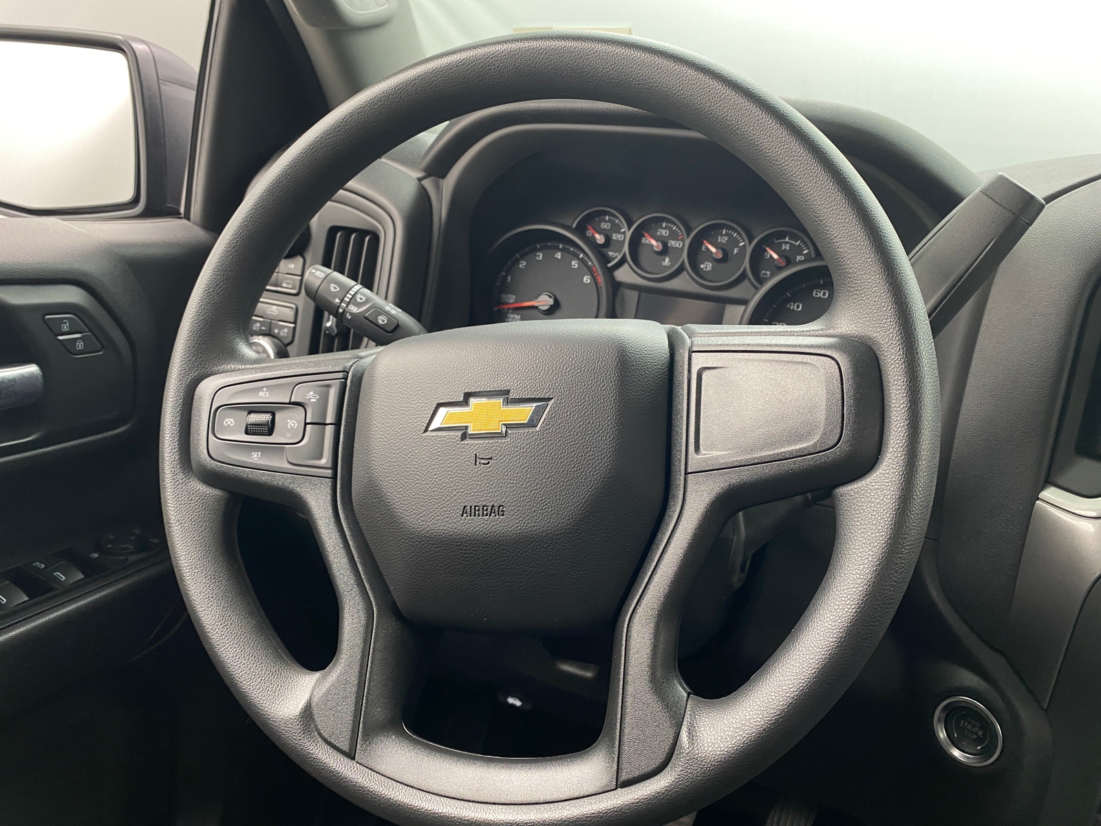 Thumbnail: 2025 Chevrolet Silverado 1500 - 5