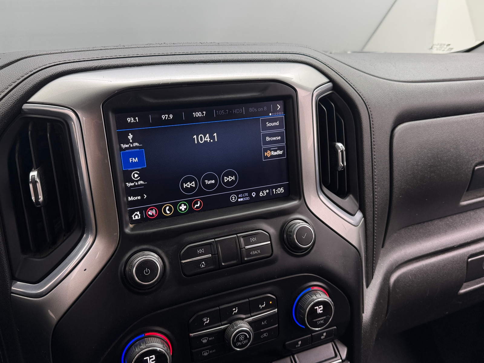 Thumbnail: 2021 Chevrolet Silverado 1500 - 4